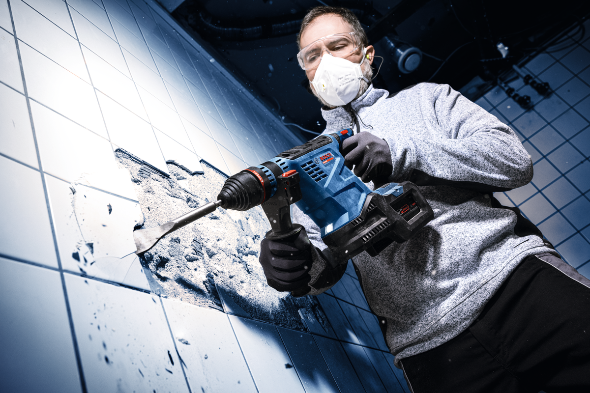 Bosch EXPERT Akku-Bohrhammer EXBH18V-32F (SDS plus, Schlagenergie: 4,5 J, optimaler Bohr-Ø: 10-20 mm, ohne Akku in XL-BOXX)