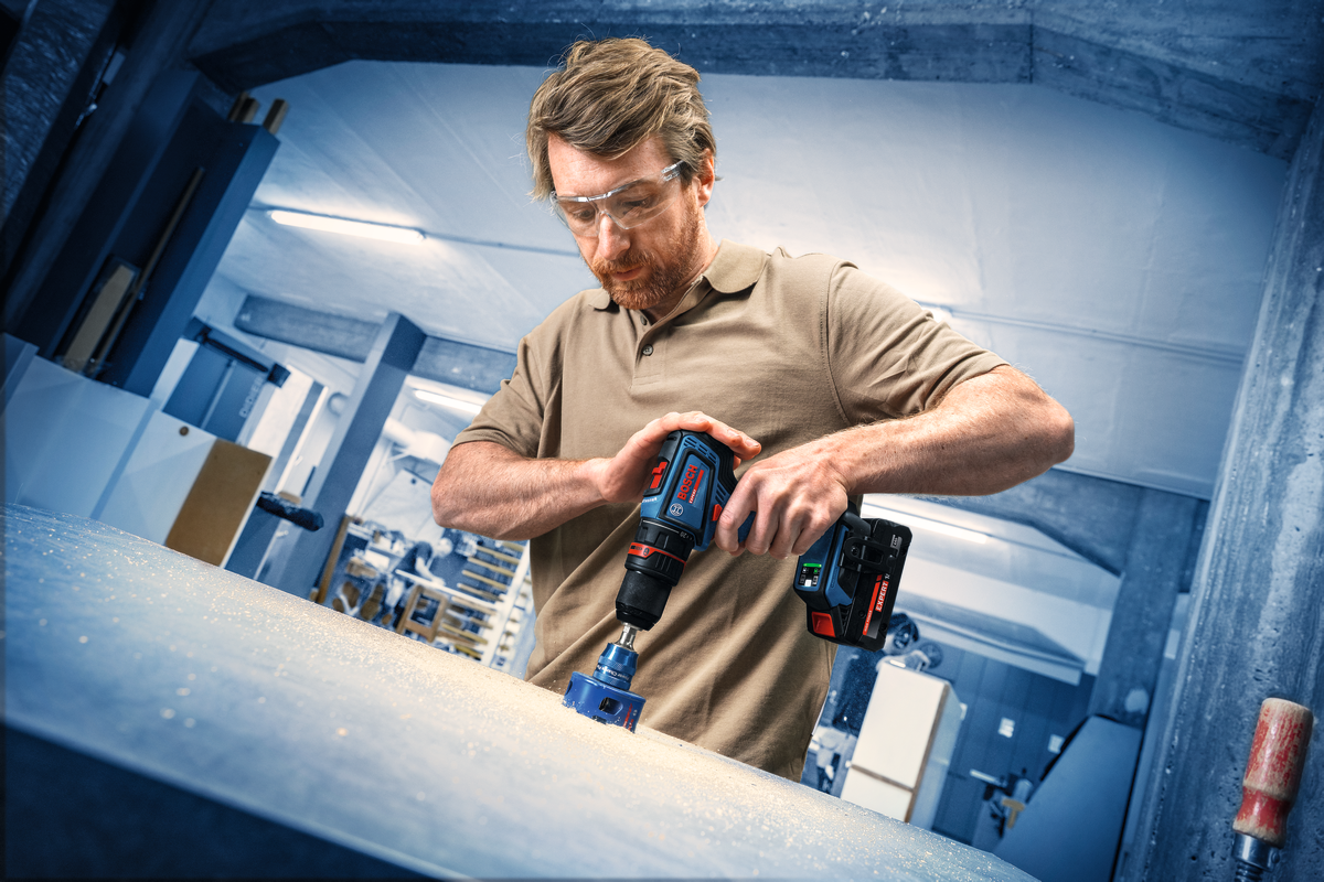 Bosch EXPERT Akku-Bohrschrauber EXSR18V-90FC (inkl. 3x FlexiClick Aufsatz, Drehmoment: 36/65 Nm, ohne Akku in L-BOXX 136)