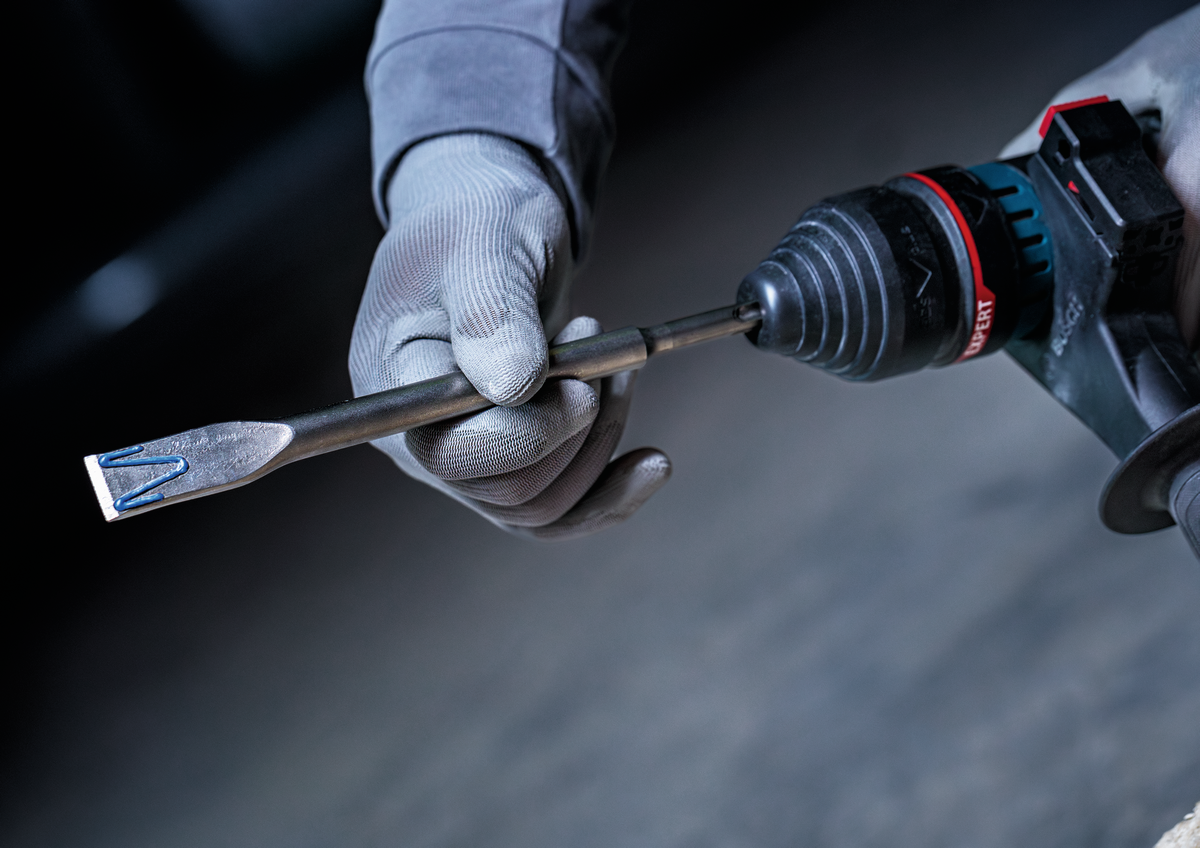 Bosch EXPERT SDS max-8C Flachmeißel 25 × 400 mm (Selbstschärfend, Geripptes Design, RTec-Element, für Beton)