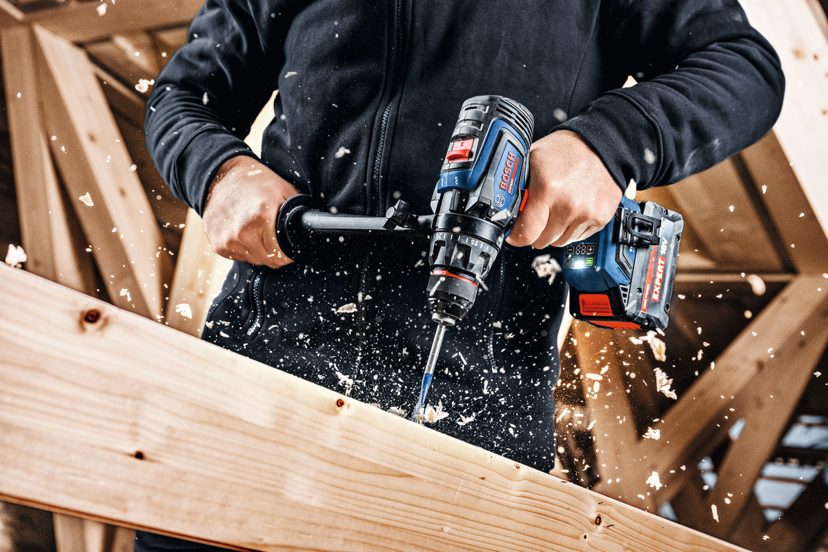 Bosch EXPERT Akku-Bohrschrauber EXSR18V-150 (Drehmoment: 150 Nm, 13 mm Bohrfutter, inkl. 2 x 8,0 Ah & 1 x 5,5 Ah Akku in L-BOXX 136)