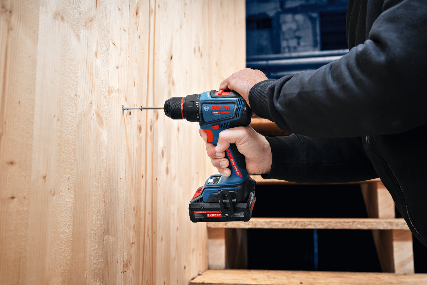 Bosch EXPERT Akku-Bohrschrauber EXSR18V-90 (Drehmoment: 36 / 65 Nm, 13 mm Bohrfutter, inkl. 2 x 4,0 Ah Akku in L-BOXX 136)