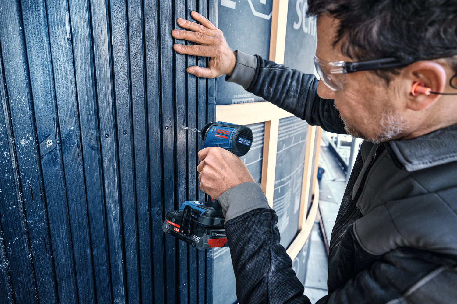 Bosch EXPERT Akku-Schlagschrauber EXDR18V-230 (Drehmoment: 230 Nm, Werkzeugaufnahme: 1/4"-Sechskant, ohne Akku in L-BOXX 162)