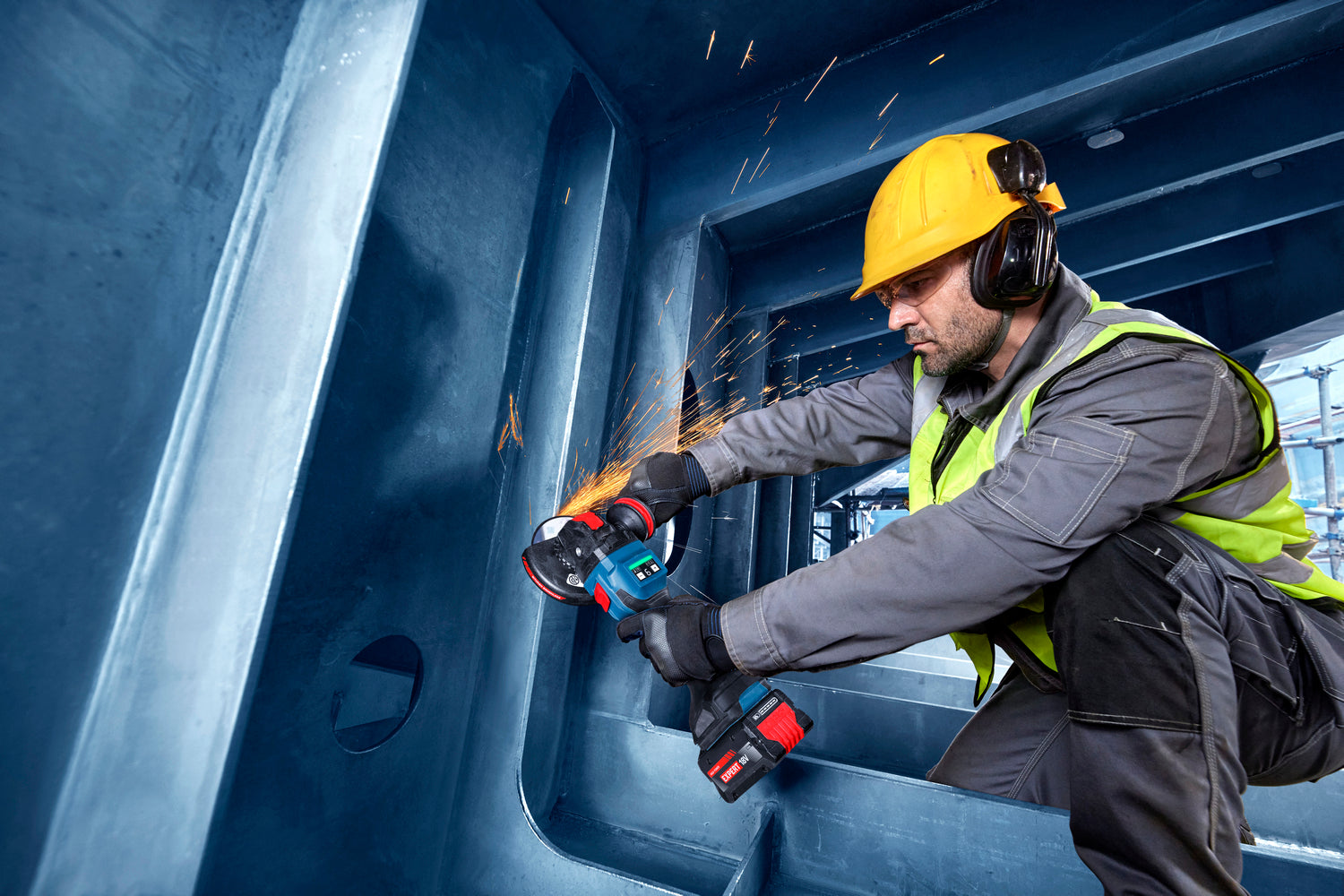 Bosch EXPERT Akku-Winkelschleifer EXWX18V-15S (X-LOCK, Scheiben-Ø: 125 mm, Drehzahl: 11000 U/min, ohne Akku in L-BOXX 162)