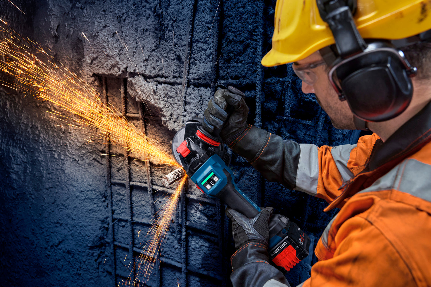 Bosch EXPERT Akku-Winkelschleifer EXWX18V-15S (X-LOCK, Scheiben-Ø: 125 mm, Drehzahl: 11000 U/min, inkl. 2 x 8,0 Ah Akku in L-BOXX 162)
