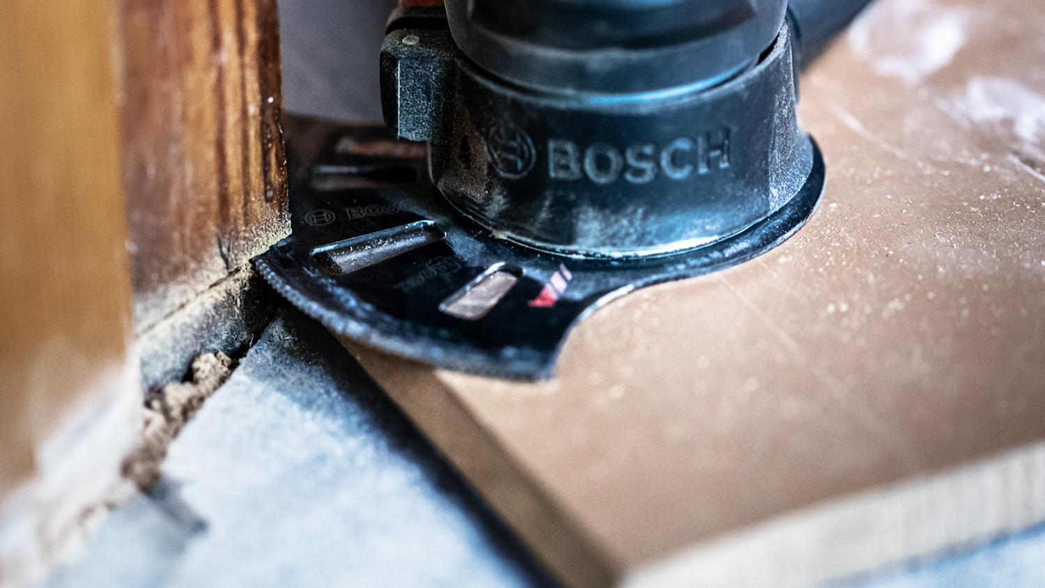 Bosch EXPERT Segmentsägeblatt ACZ 105 ET Multi Material (Starlock, für Faserkunststoffe GFK, CFK, Ziegelstein, 80 x 30 mm, Ø 105 mm, Carbide)