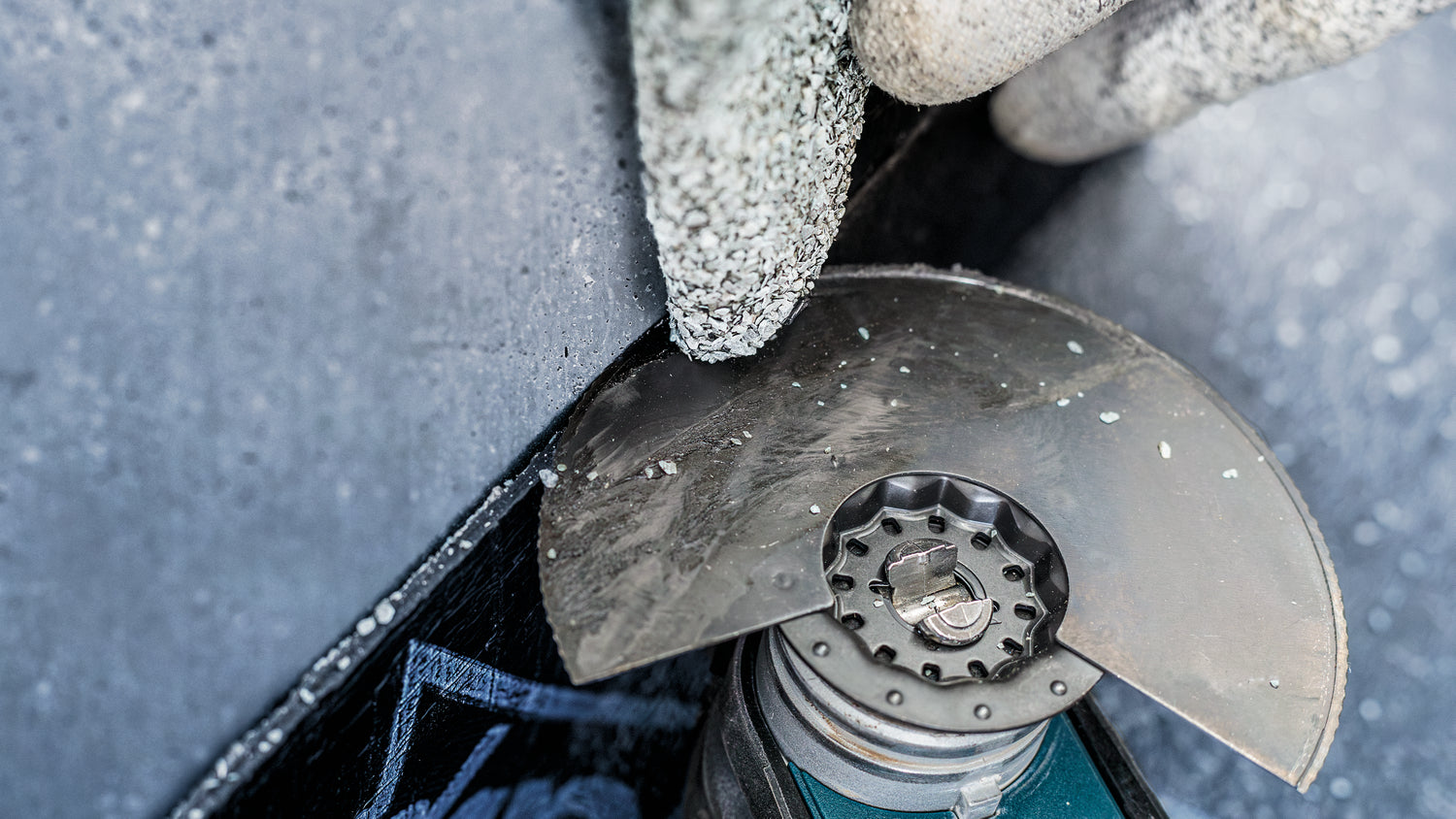 Bosch PRO Segmentsägeblatt ACZ 100 SWB (Starlock, für Dachfilz, Mineralwolle, PS, Teppich, 100 mm)