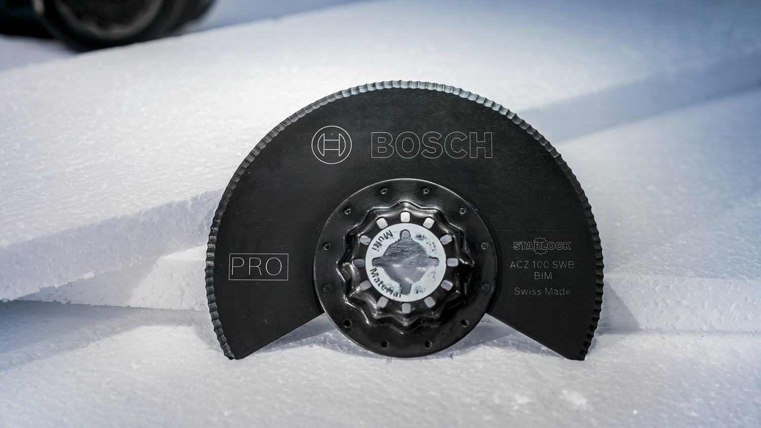 Bosch PRO Segmentsägeblatt ACZ 100 SWB (Starlock, für Dachfilz, Mineralwolle, PS, Teppich, 100 mm)