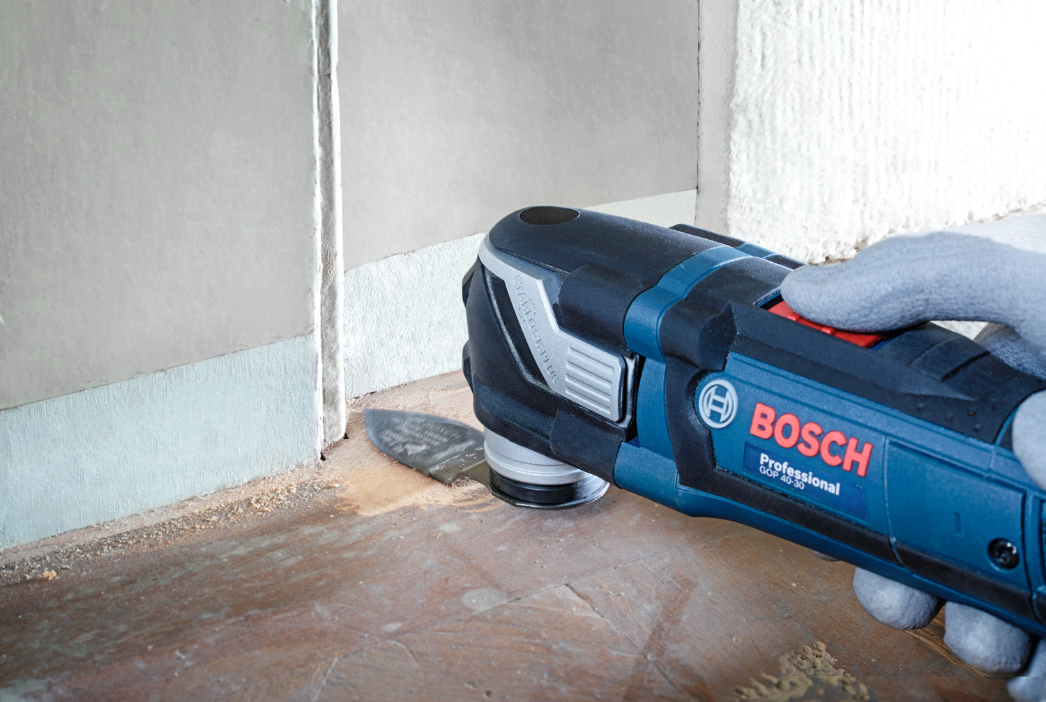 Bosch EXPERT Schleiffinger AVZ 32 RT10 (Starlock, 100er-Körnung, für Hartholz & Weichholz, 32 x 53 mm, Carbide-RIFF)