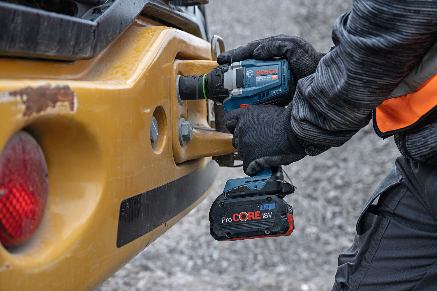 Bosch Akku-Schlagschrauber GDS 18V-750 C (Drehmoment: 750 Nm, Losbrechmoment: 1000 Nm, 1/2"-Vierkant, ohne Akku in L-BOXX 136)