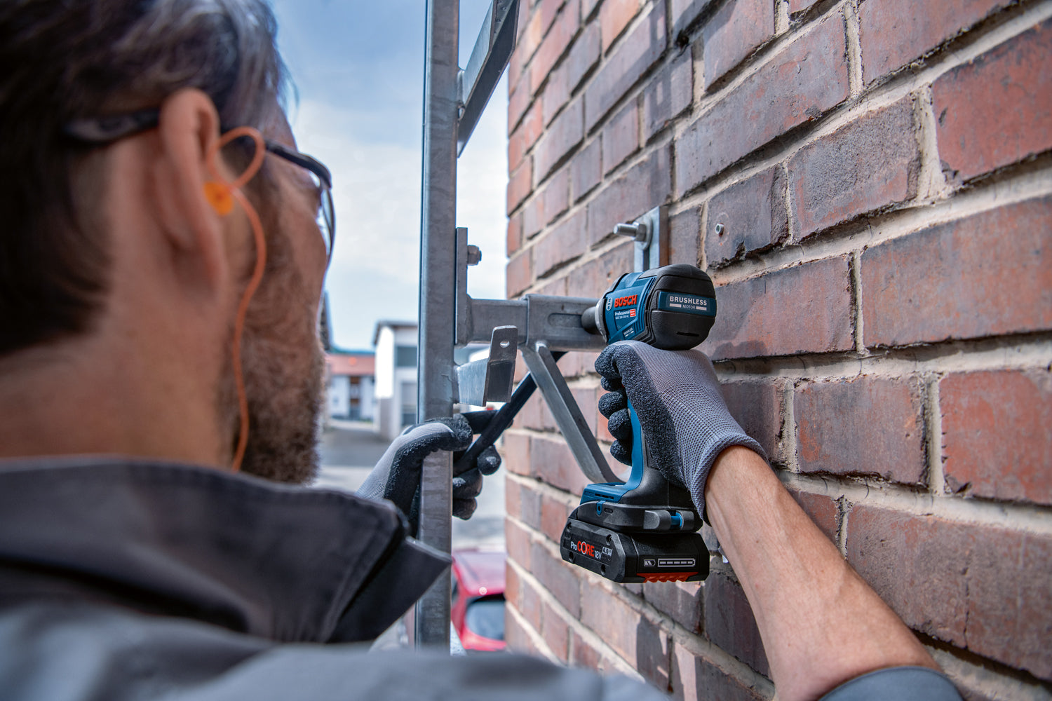 Bosch Akku-Schlagschrauber GDS 18V-330 HC (Drehmoment: 330 Nm, Losbrechmoment: 560 Nm, 1/2"-Vierkant, ohne Akkus in L-BOXX 136)