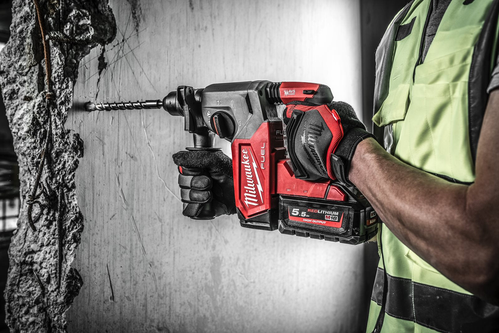 Milwaukee Akku-Kombihammer M18 FHX-552X (SDS plus, Schlagenergie: 2,5 J, Optimiertes Hammerbohren: 6 - 20 mm, mit 2 x 5,5 Ah Akku in HD Box)