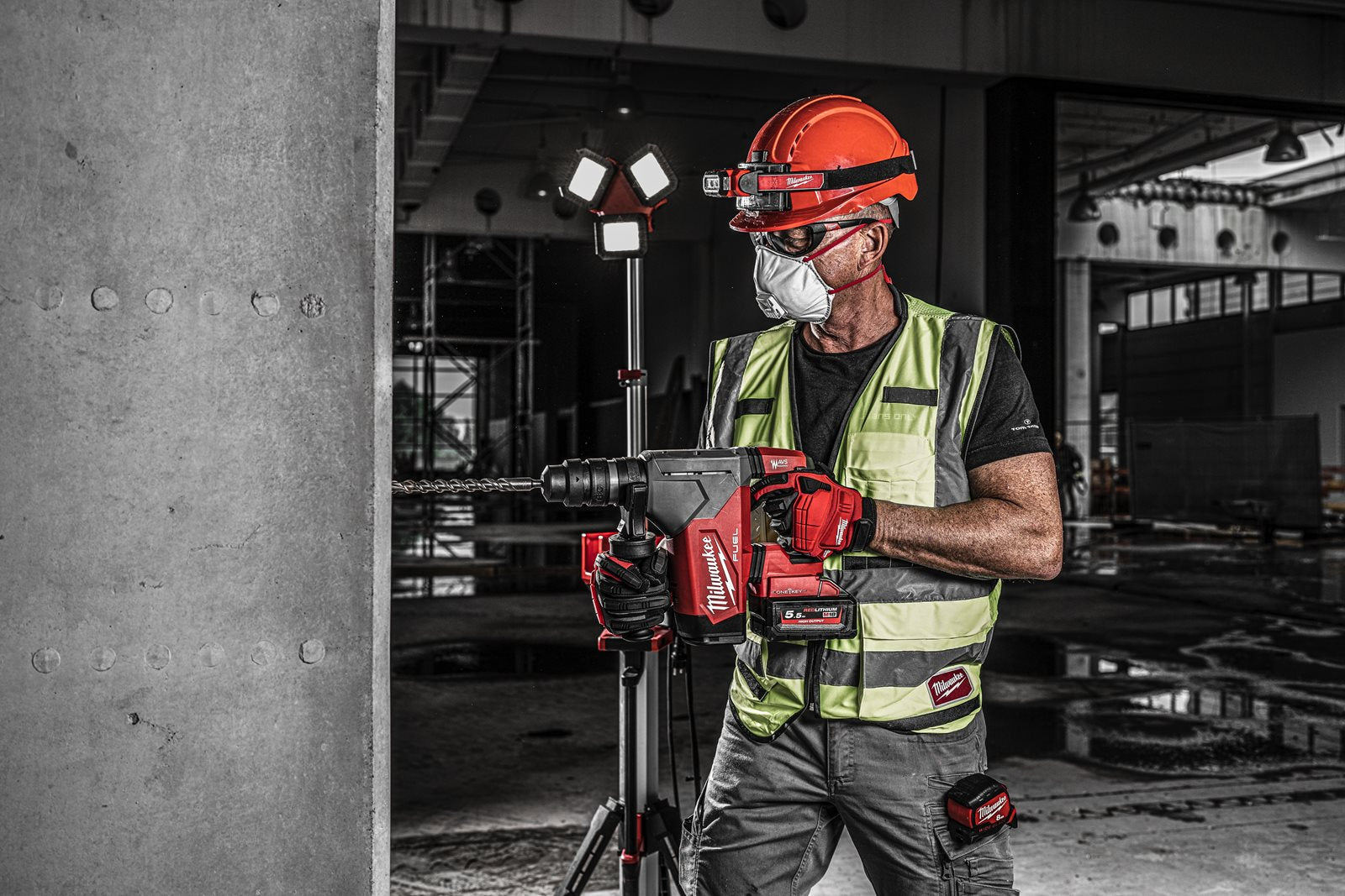 Milwaukee Akku-Kombihammer M18 ONEFHPX-552X (Schlagenergie: 5,0 J, SDS plus, ONE-KEY, mit 2 x 5,5 Ah Akku in HD Box)