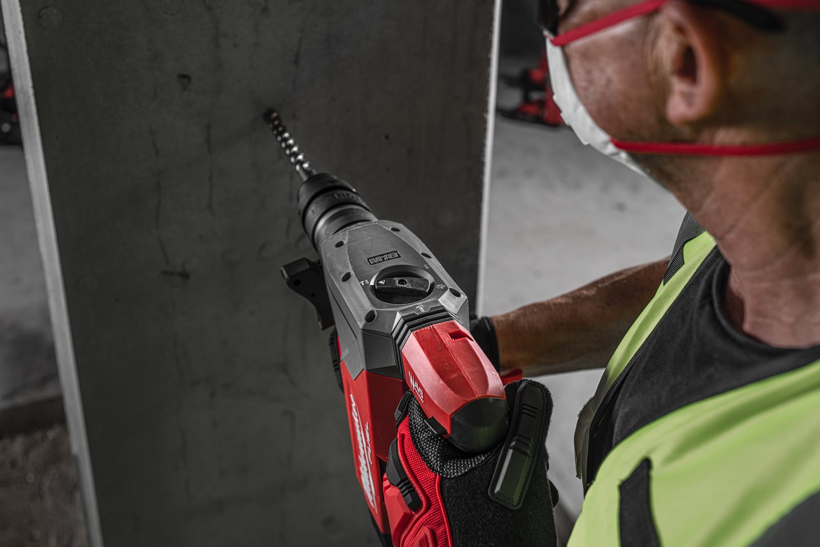 Milwaukee Akku-Kombihammer M18 ONEFHPX-552X (Schlagenergie: 5,0 J, SDS plus, ONE-KEY, mit 2 x 5,5 Ah Akku in HD Box)