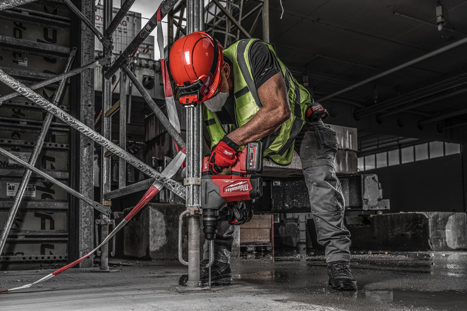 Milwaukee Akku-Kombihammer M18 ONEFHPX-552X (Schlagenergie: 5,0 J, SDS plus, ONE-KEY, mit 2 x 5,5 Ah Akku in HD Box)