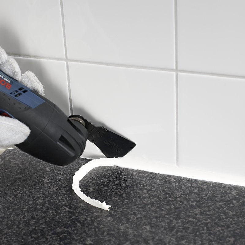 Bosch Schaber ATZ 52 SFC flexibel (Starlock, HCS, Multi Material, Abkratzen von Teppichkleber und Farbe, 52 x 40 mm)