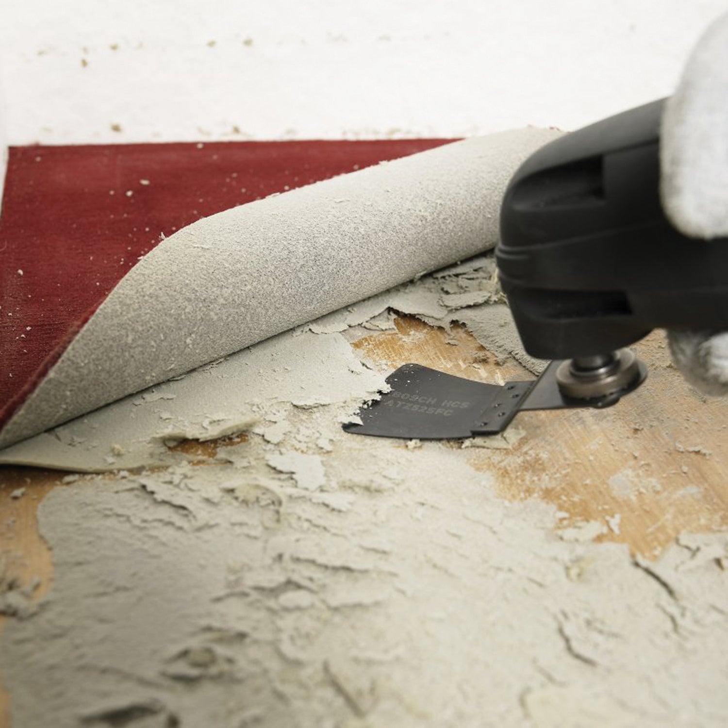 Bosch Schaber ATZ 52 SFC flexibel (Starlock, HCS, Multi Material, Abkratzen von Teppichkleber und Farbe, 52 x 40 mm)