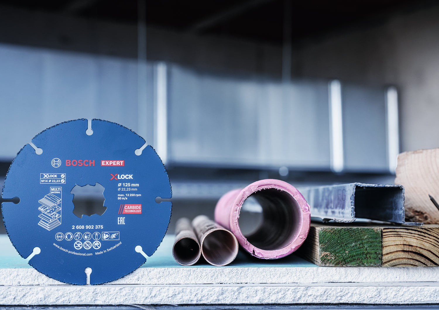 Bosch EXPERT Multi Material Carbide-Trennscheibe Ø 125 mm (X-LOCK, Carbide Multi Wheel, Zum Schneiden verschiedenster Materialien)