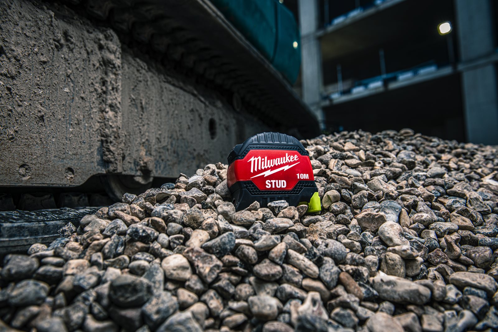 Milwaukee STUD Bandmaß 5 m (magnetisch, 33 mm breites Band, Architektenskala, beidseitig bedrucktes Band, High-Vis-Bandfarbe, GEN III)