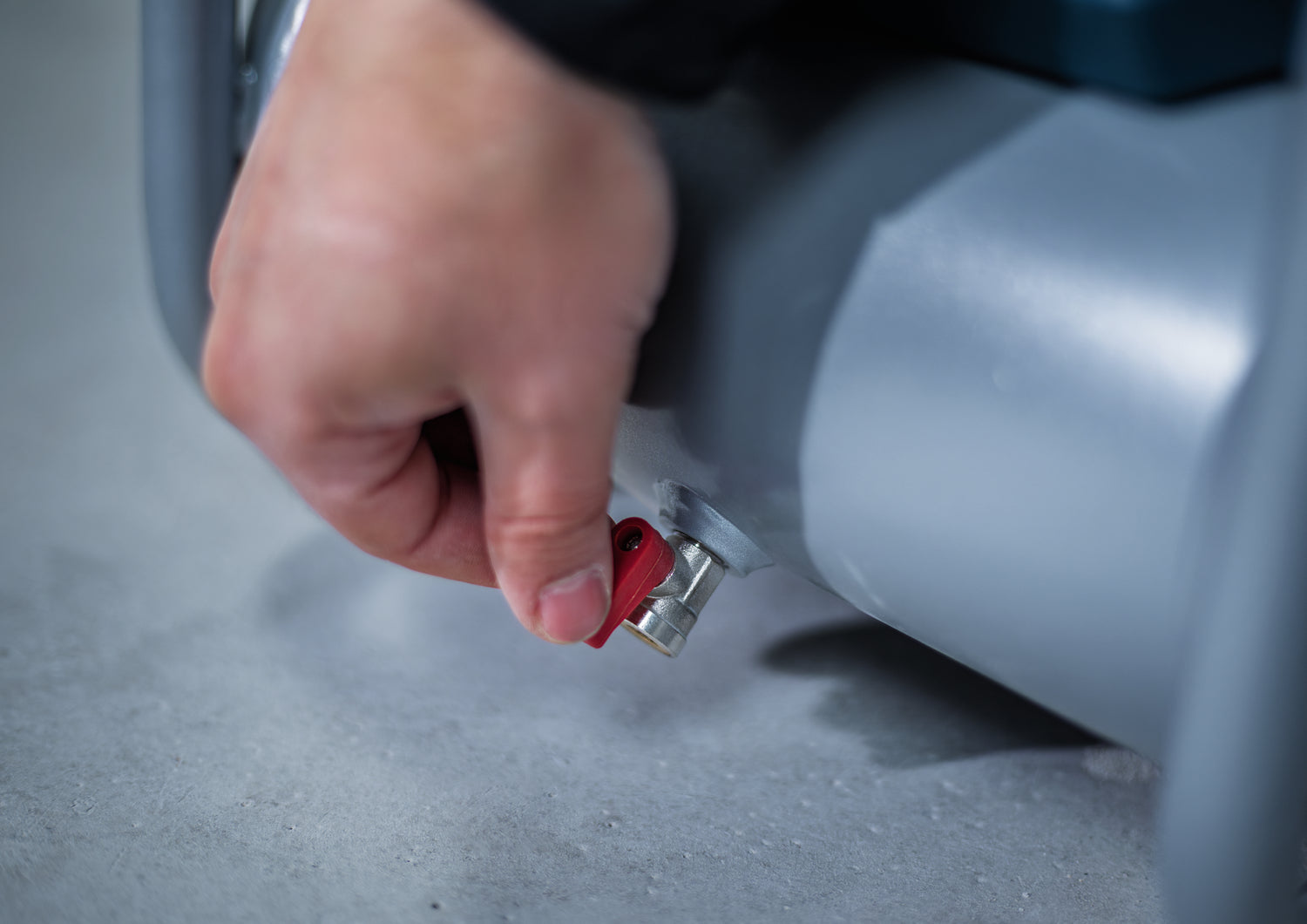 Bosch PRO Akku-Kompressor GKO18V-51 (Max. Druck: 8 bar, Ölfrei, 2 Druckeinstellungen, Füllmenge: 4,5 l, ohne Akku)