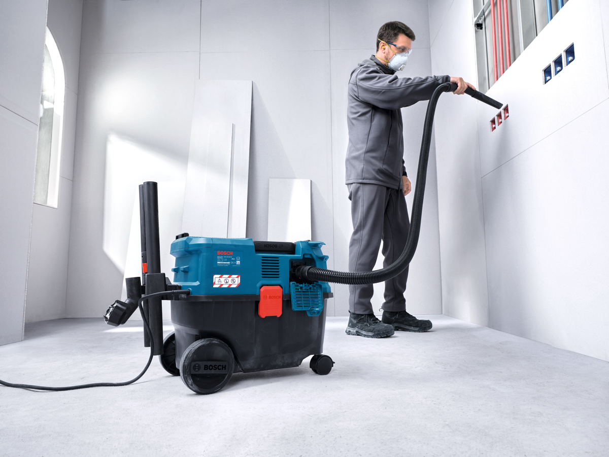 Bosch PRO Allzwecksauger GAS12-25LS (Staubklasse: L, Filterreinigung: SFC, Schutzart: IPX4, inkl. Zubehör)