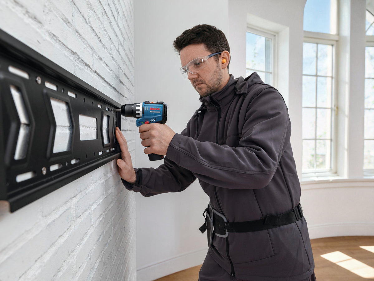 Bosch PRO GSR12V-31 Akku-Bohrschrauber (inkl. 2 x 2,0 Ah Akku, Ladegerät, L-BOXX 102)