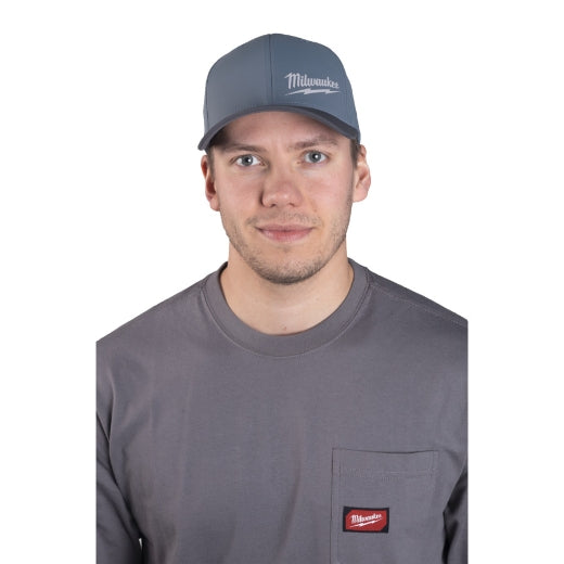 Milwaukee® Workskin Performance Baseball Kappe BCP S/M  L/XL in der Farbe blau mit UV-Schutz