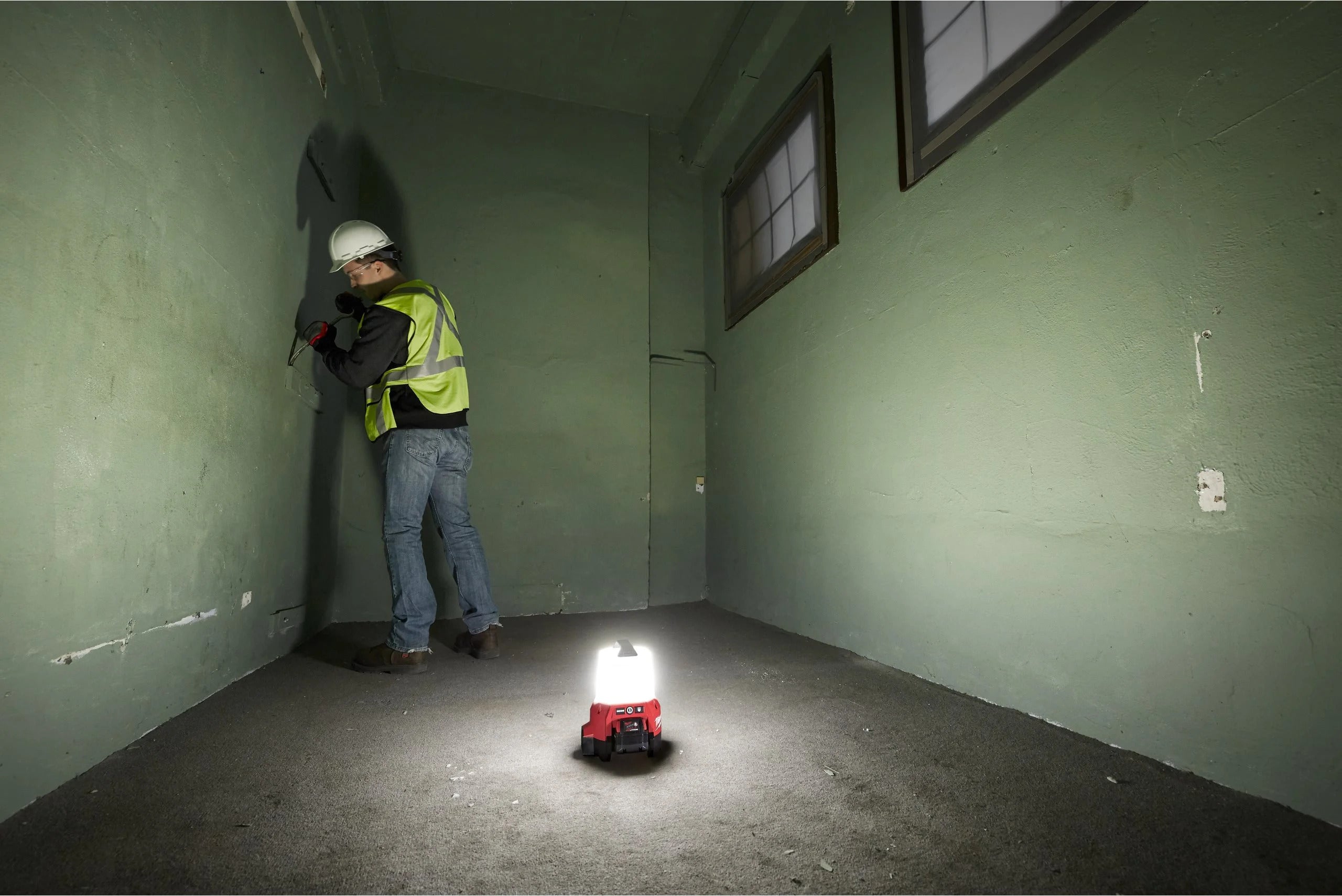 Milwaukee M18 TAL-0 Akku-Bauleuchte 2200 Lumen ohne Akku/Lader (4933464134)