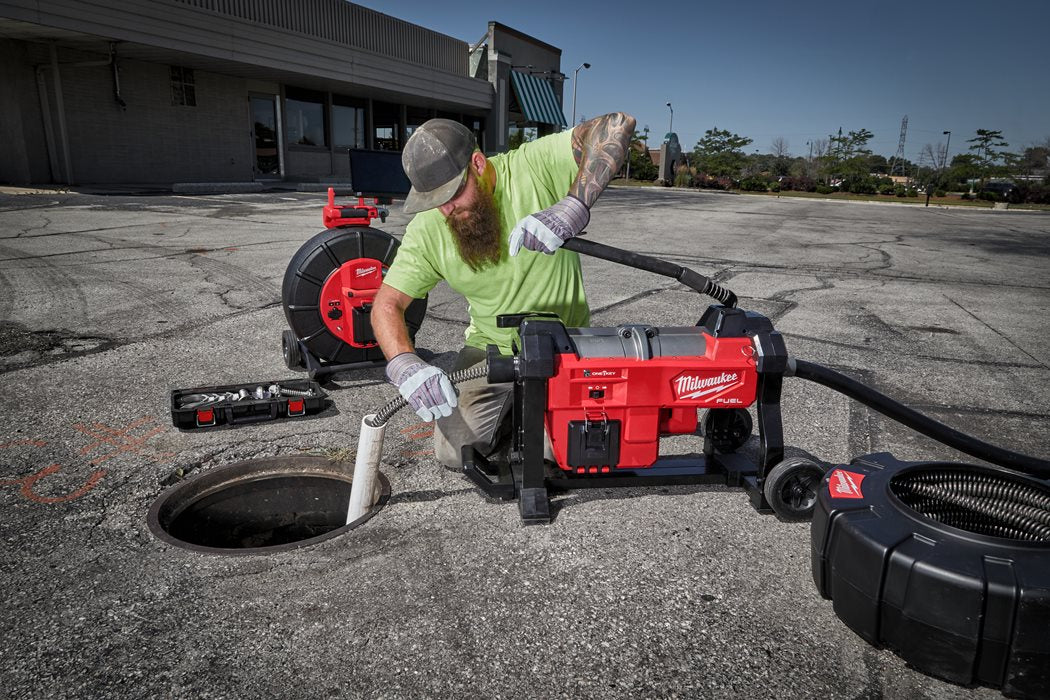 Milwaukee M18 SIC60SC FUEL Akku-Kanalinspektionsgerät mit 60 m kleine Kamera ohne Akku/Lader im Karton