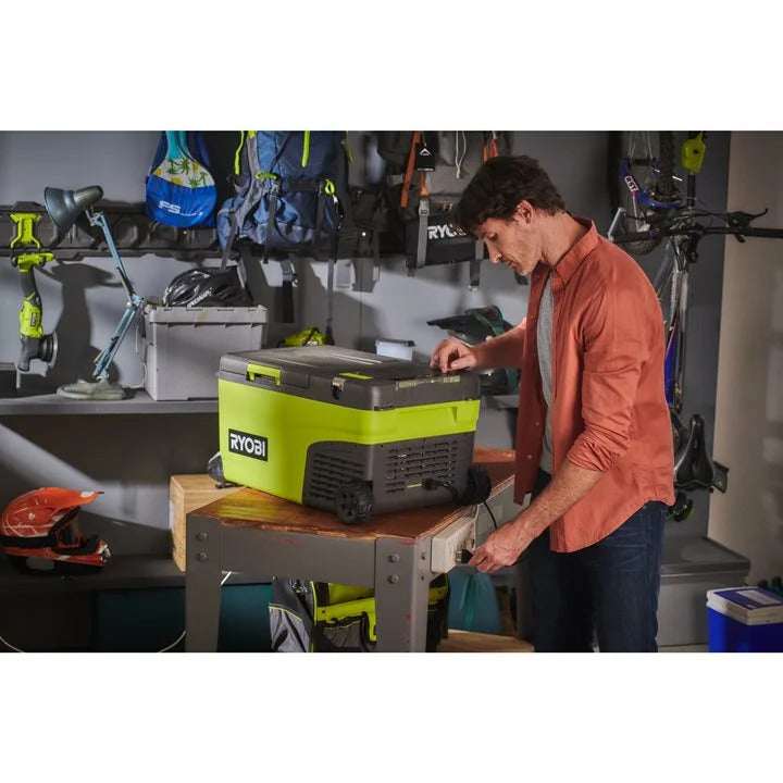 RYOBI RY18CB23A-0 Akku-Hybrid-Kühlbox mit Gefrierfunktion 23 l ohne Akku/Ladegerät (5133006103)