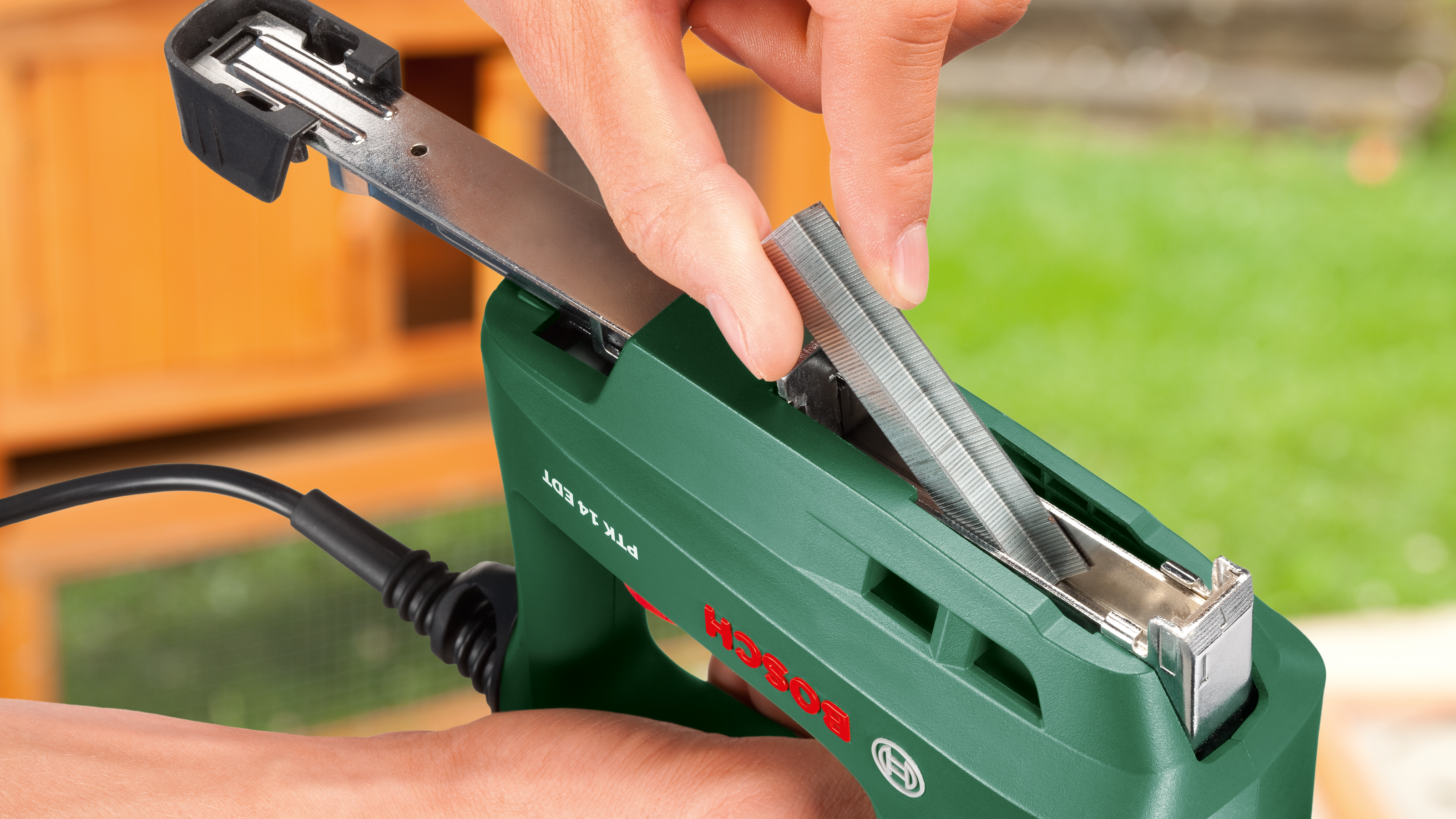 Bosch PTK 14 EDT DuoTac Elektrotacker inkl. Klammernmagazin (0603265500)