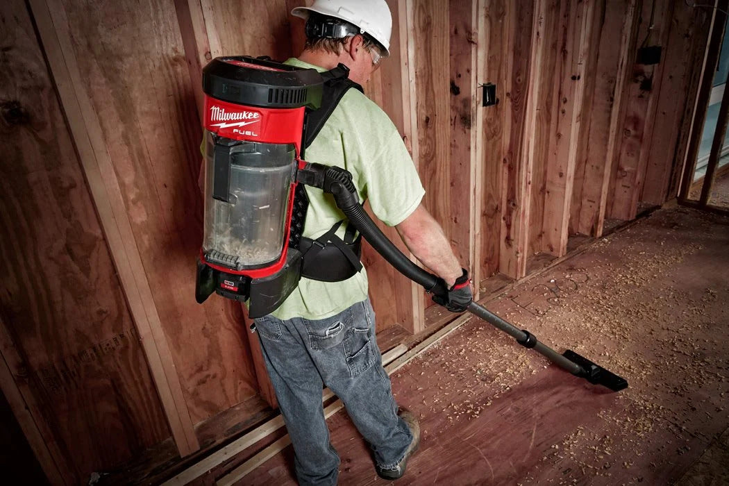 Milwaukee® M18 FBPV-0 Akku-Rucksacksauger 189 mbar ohne Akku/Lader im Karton