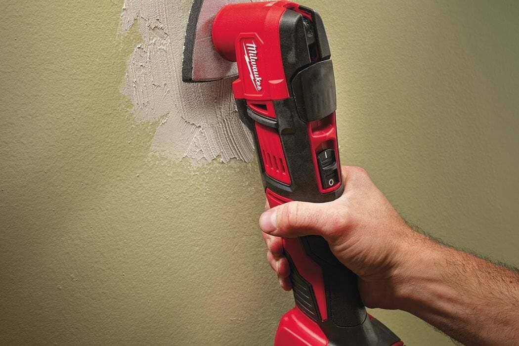 Milwaukee M18 BMT-0 Akku-Multitool mit FIXTEC ohne Akku/Lader im Karton