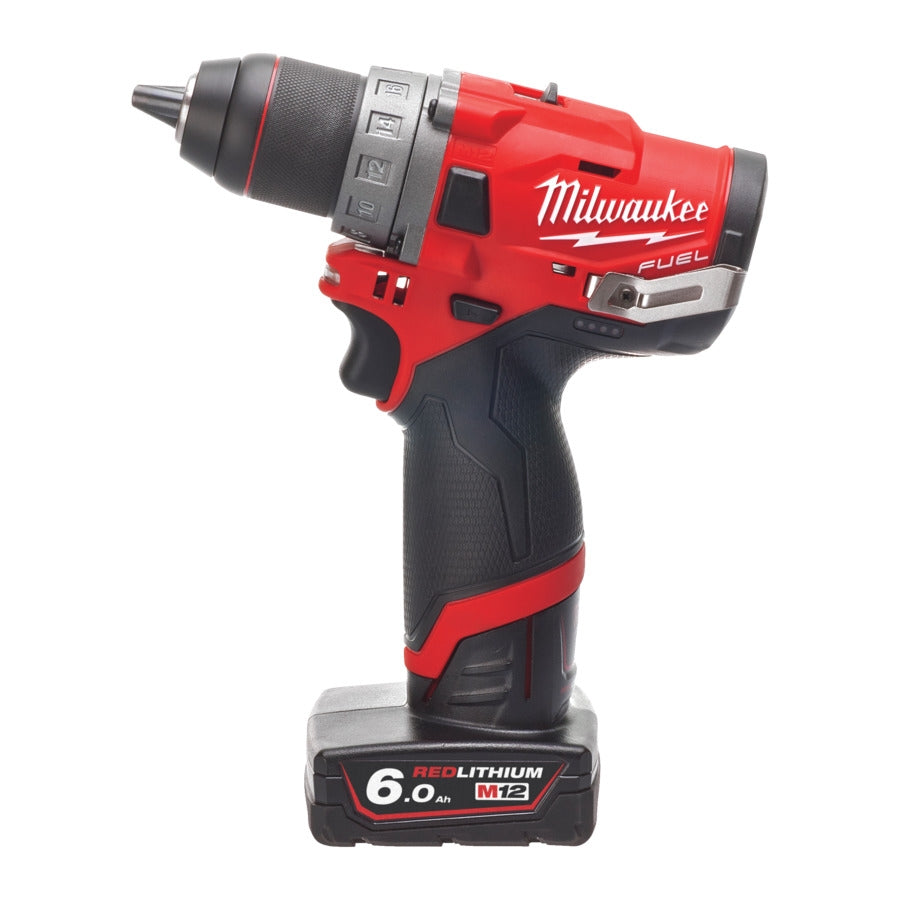 Milwaukee M12 FDD-602X FUEL Akku-Kompakt-Bohrschrauber 44 Nm mit 2x M12B6 Akku und Lader in HD-Box