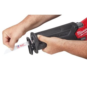 Milwaukee M18 ONEFSZ-0X FUEL Akku-Säbelsäge 32mm Hublänge mit FIXTEC ohne Akku/Lader in HD-Box