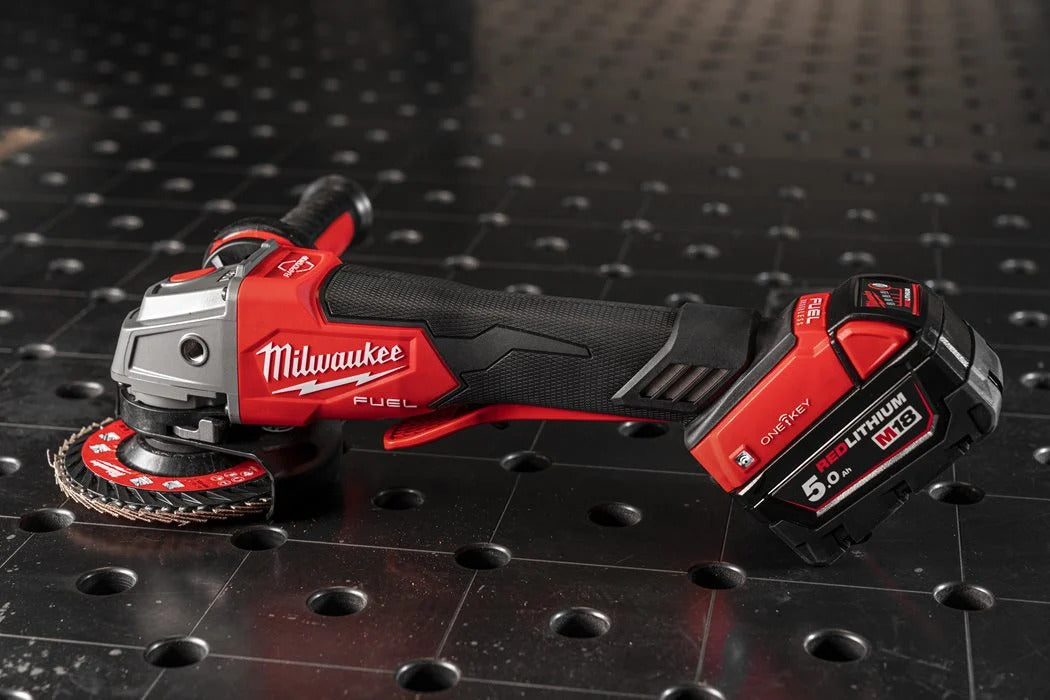 Milwaukee® M18 ONEFSAG125XPDB-0X FUEL Akku-Winkelschleifer ohne Akku/Lader in HD-Box