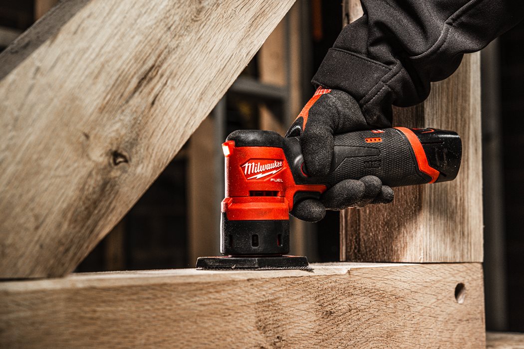 Milwaukee M12 FDSS-0B FUEL Akku-Dreieckschleifer ohne Akku/Lader in Tasche