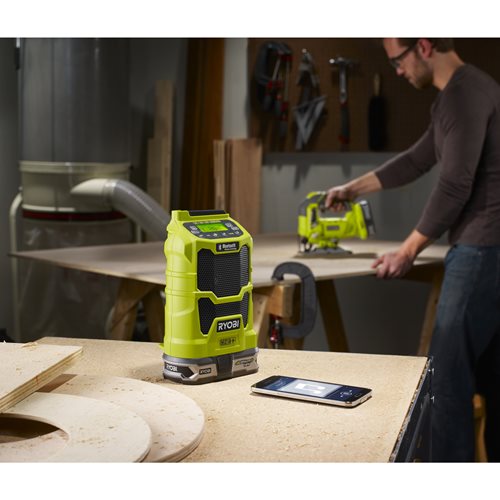 RYOBI R18R-0 Akku-Bluetooth-Radio ohne Akku/Lader im Karton