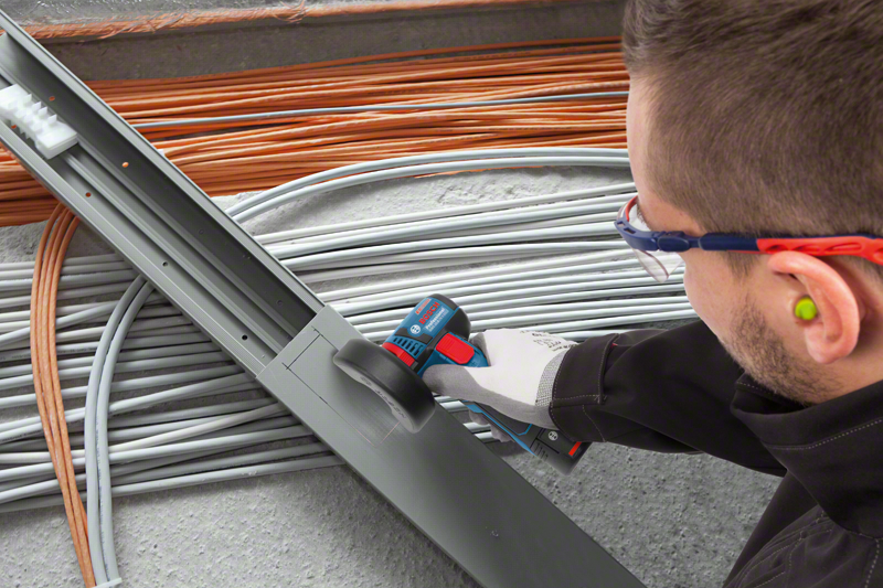 Bosch Professional GWS 12V-76 Akku-Winkelschleifer 76 mm ohne Akku/Lader im Karton