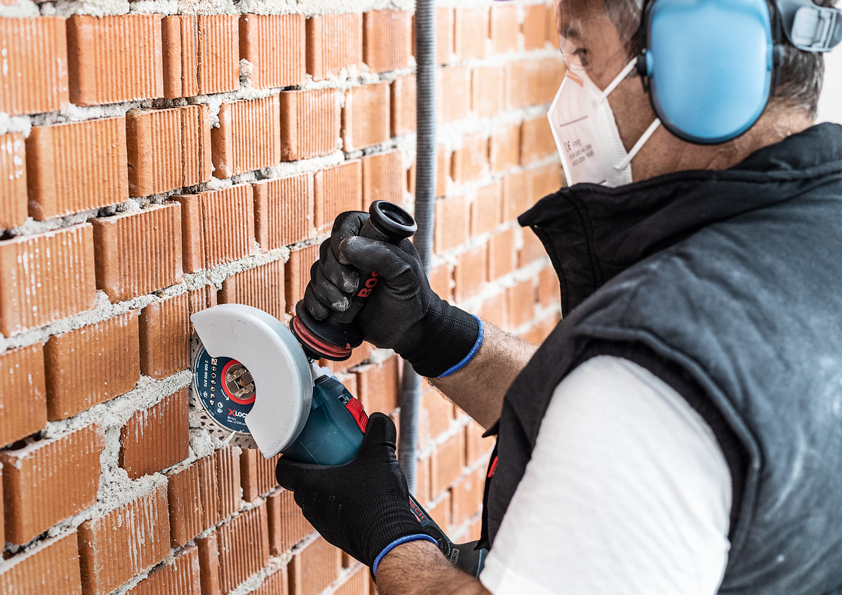 Bosch Expert X-Lock Diamanttrennscheibe MultiMaterial Ø 125x22.23 mm fuer Stein und Beton(2608900670)
