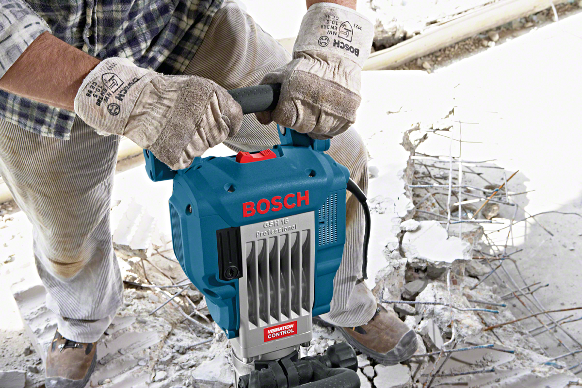 Bosch Professional GSH 16-28 Abbruchhammer 41 Joule HEX 28 mm im Kunststofftrolley