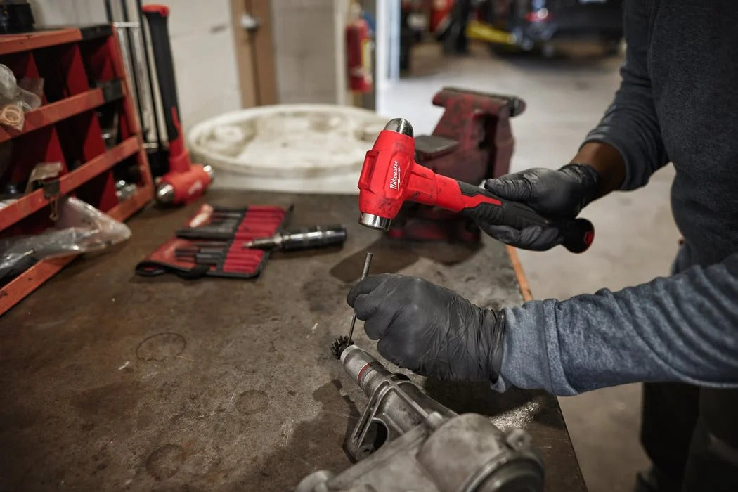 Milwaukee  Schlosserhammer mit stahlverstärktem Griff rückschlagfrei, englische Form 450 g